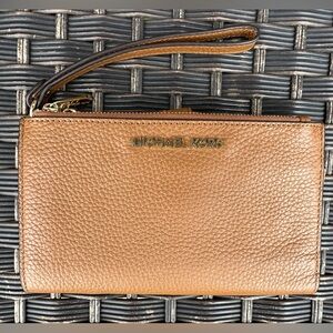 Michael Kors Jet Set Travel Double Zip Wristlet